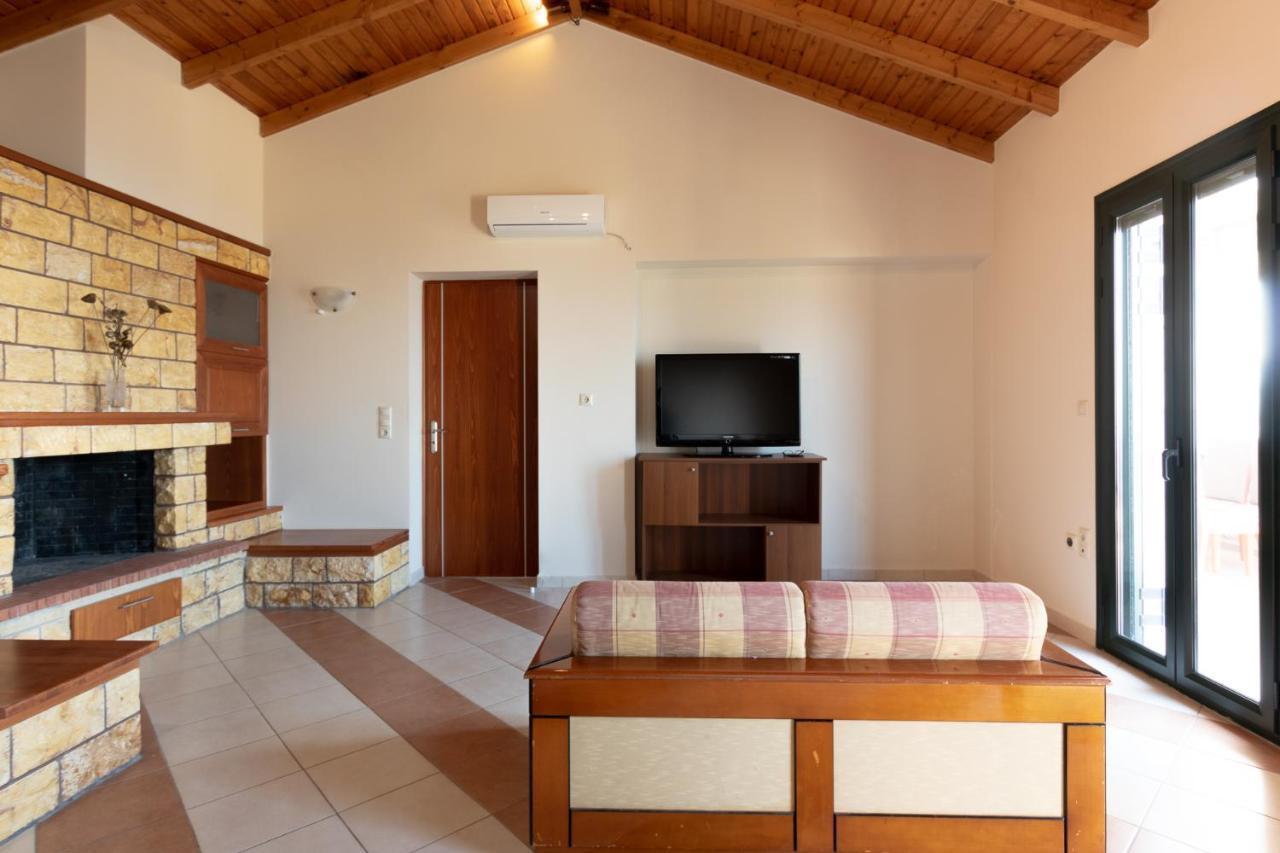 Papadeas Villas Megali Mantineia Exterior foto