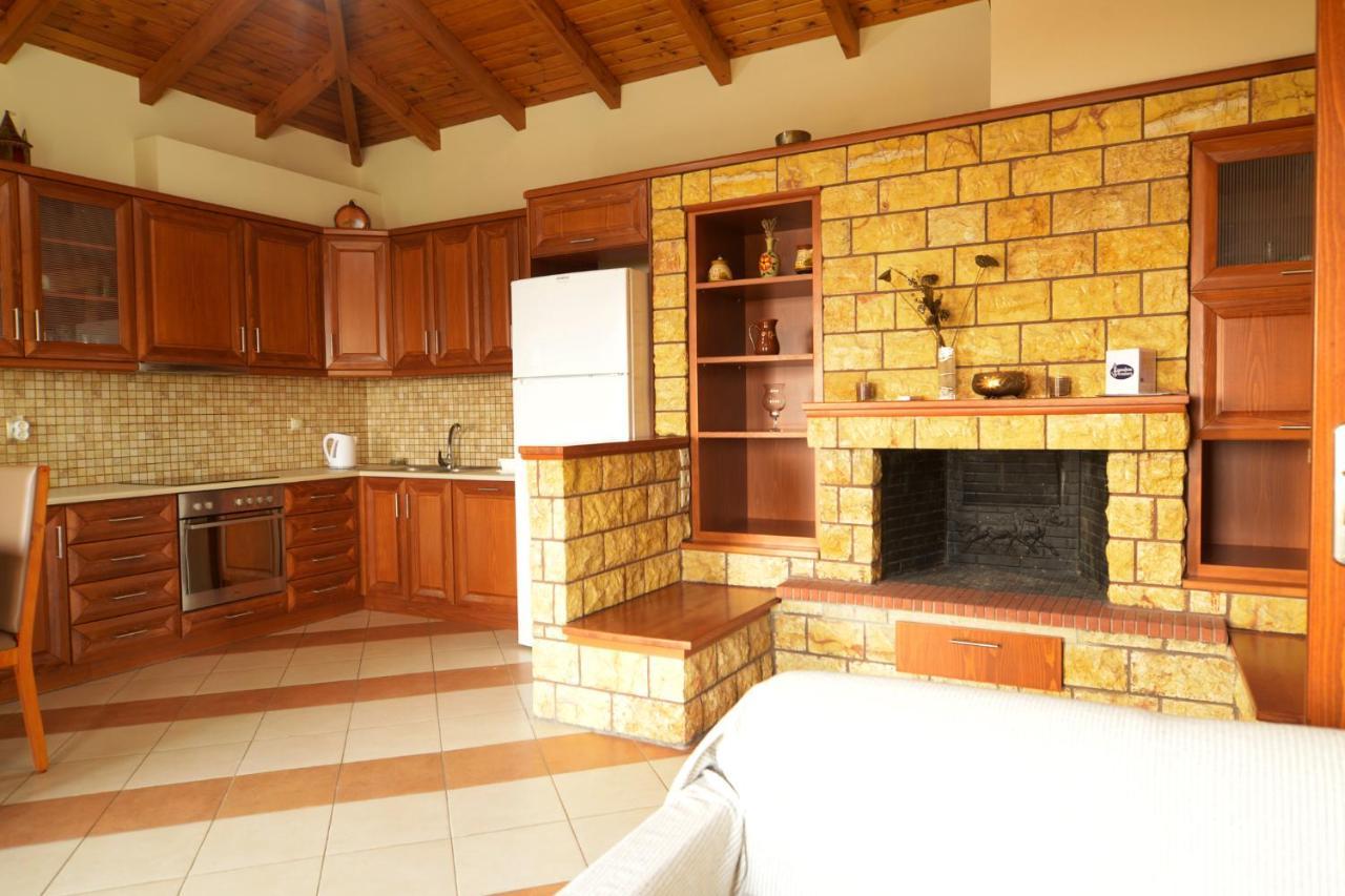 Papadeas Villas Megali Mantineia Exterior foto
