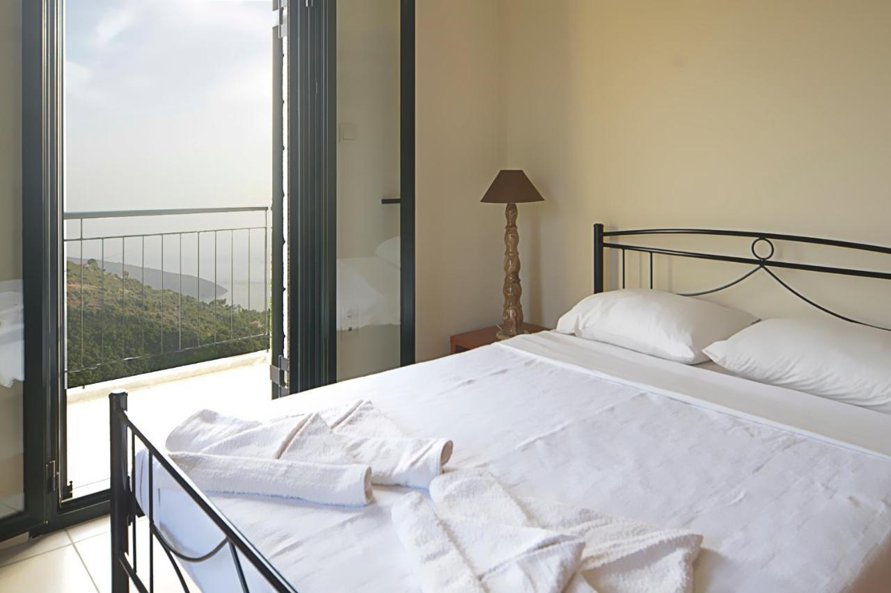 Papadeas Villas Megali Mantineia Exterior foto